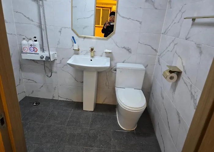 모텔 A